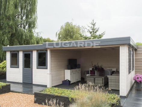 Lugarde Prima Erin flat roof summerhouse with canopy