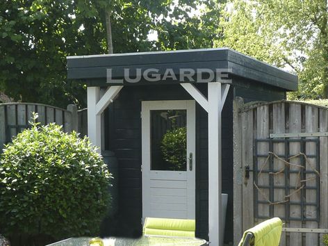 Lugarde Prima Harvey flat roof summerhouse with canopy 